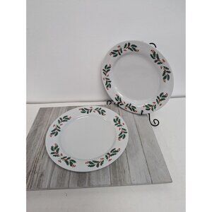 Holly & Berries Dinner Plates Set of 2 Unmarked